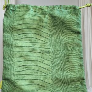 ❗️5/$25❗️Green Textured Sleeveless Top
